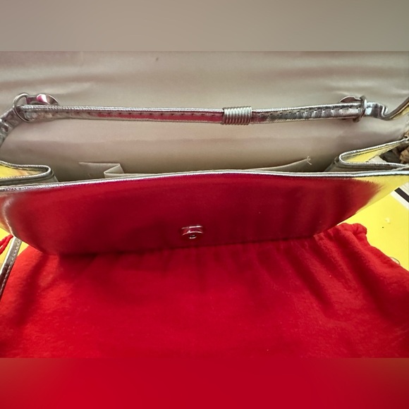 Silver Mettalic Mini Purse - Picture 5 of 7